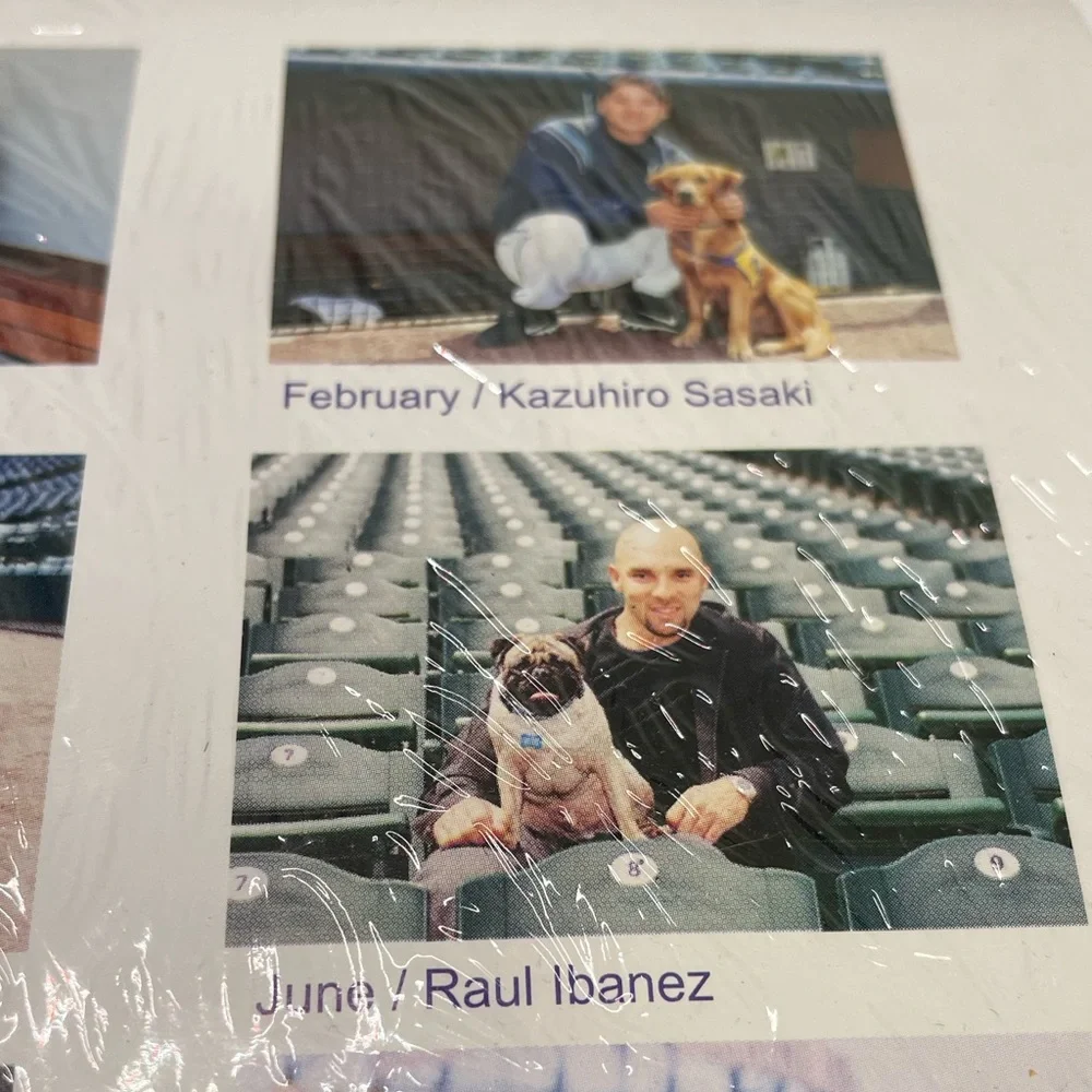 VTG Mariners 2001: A Joy Ride into the Record Books & pet calendar bundle
